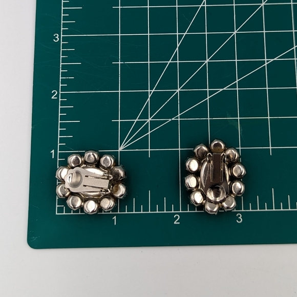 Glass Rhinestones Clip On Earrings London Blue/Light Blue Color Silver Tone VTG - Picture 11 of 12